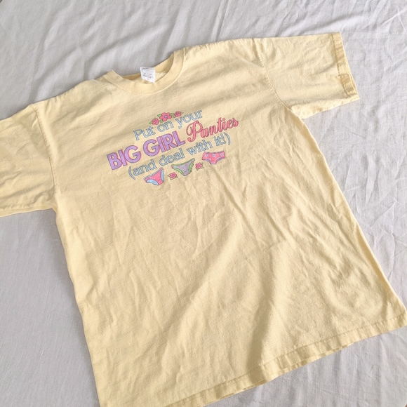 Vintage Tops - Novelty Big Girl 🩲 Tee